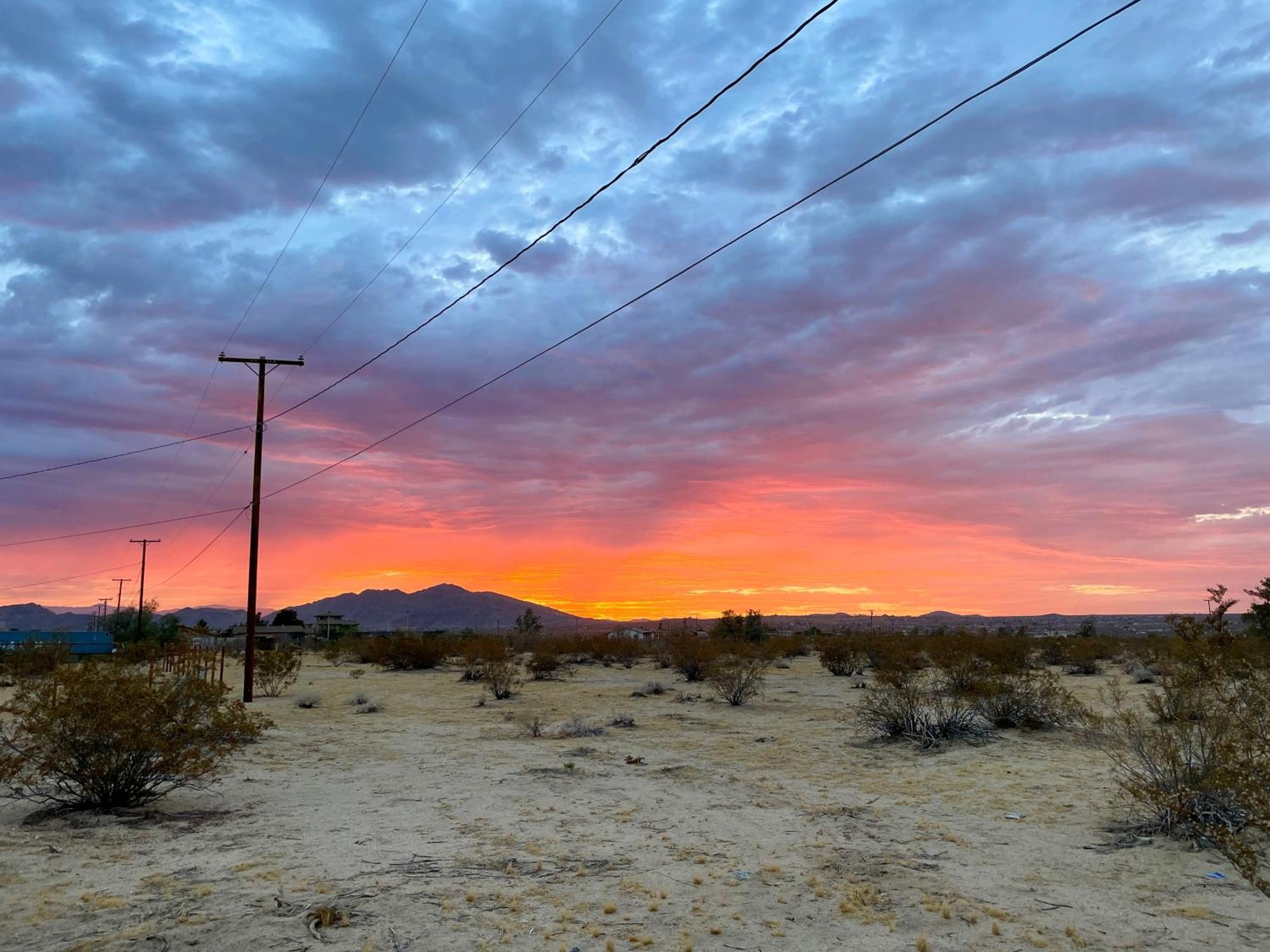 Twin Palms Desert Getaway - Jacuzzi, Fire Pit, Meditation Room & More Joshua Tree Exterior foto